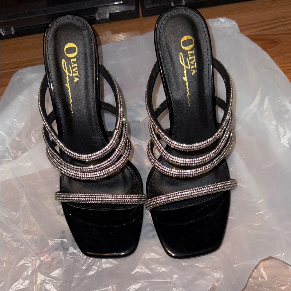 Women's Black Strappy Sandals